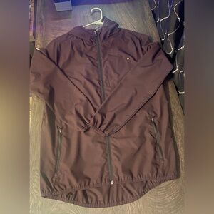 Vuori Men’s Light Windbreaker Jacket Oxblood (Size: M)